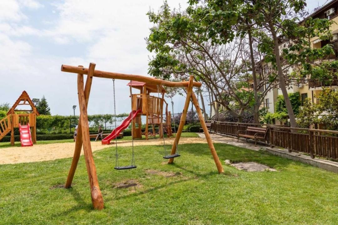 Апартамент Ния, Райска Градина / Garden Of Eden Sveti Vlas Esterno foto