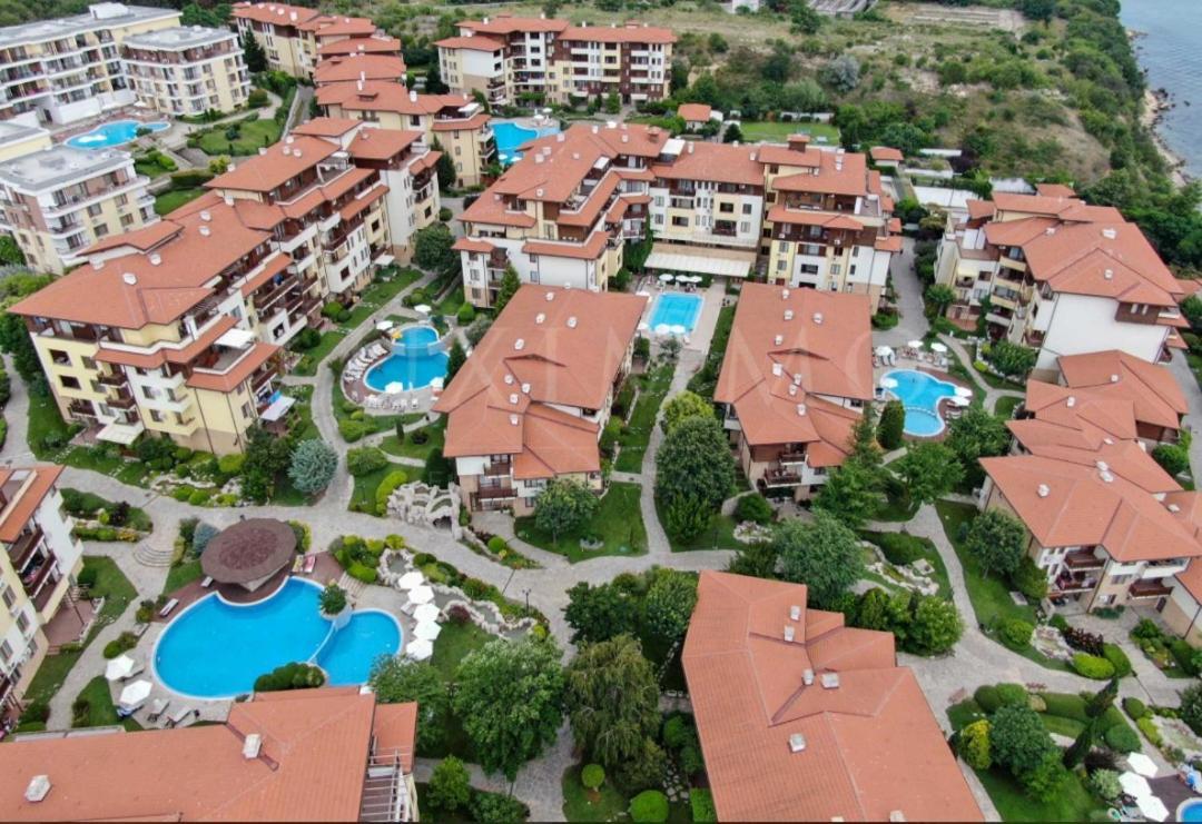 Апартамент Ния, Райска Градина / Garden Of Eden Sveti Vlas Esterno foto