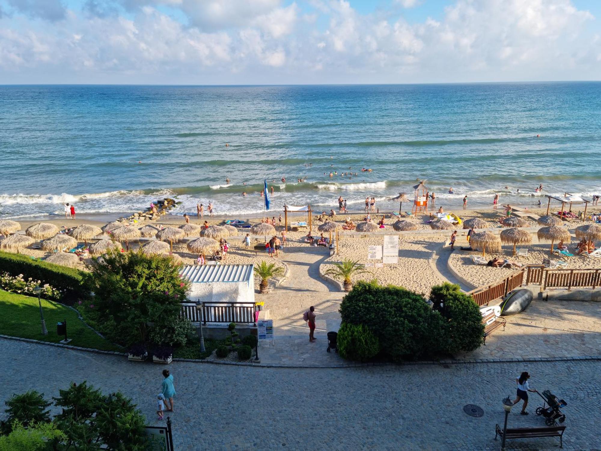Апартамент Ния, Райска Градина / Garden Of Eden Sveti Vlas Esterno foto
