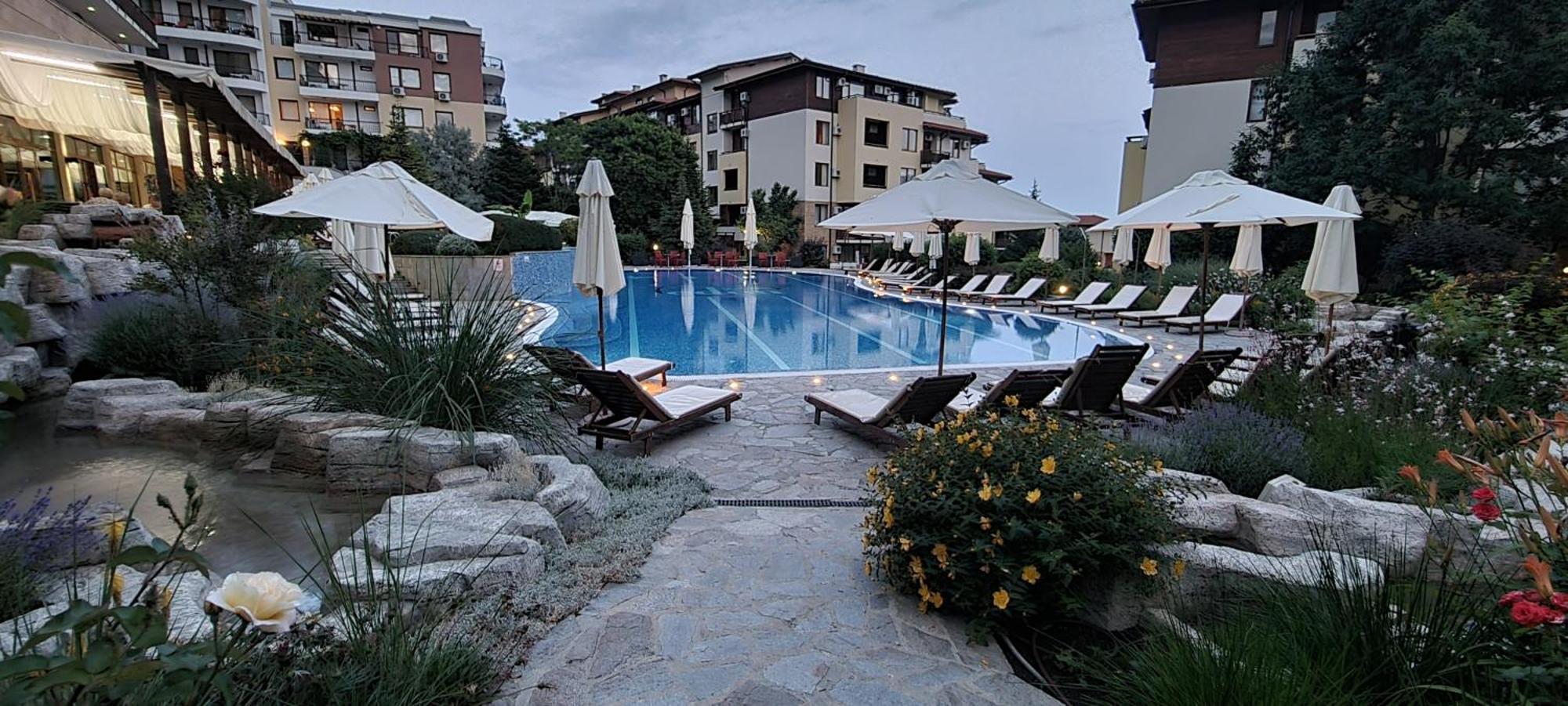 Апартамент Ния, Райска Градина / Garden Of Eden Sveti Vlas Esterno foto